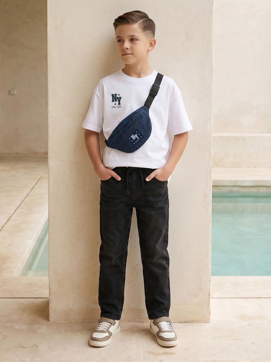 Crew Neck Short Sleeves T-Shirt with Bag Applique