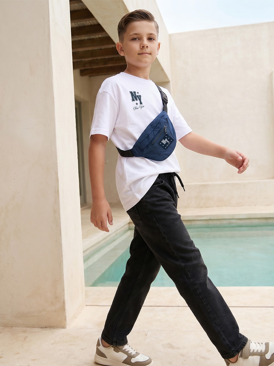 Crew Neck Short Sleeves T-Shirt with Bag Applique