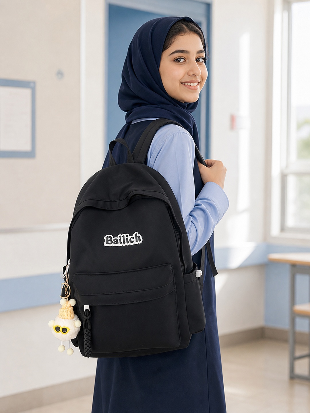 شنطة ظهر بجيب بسحاب