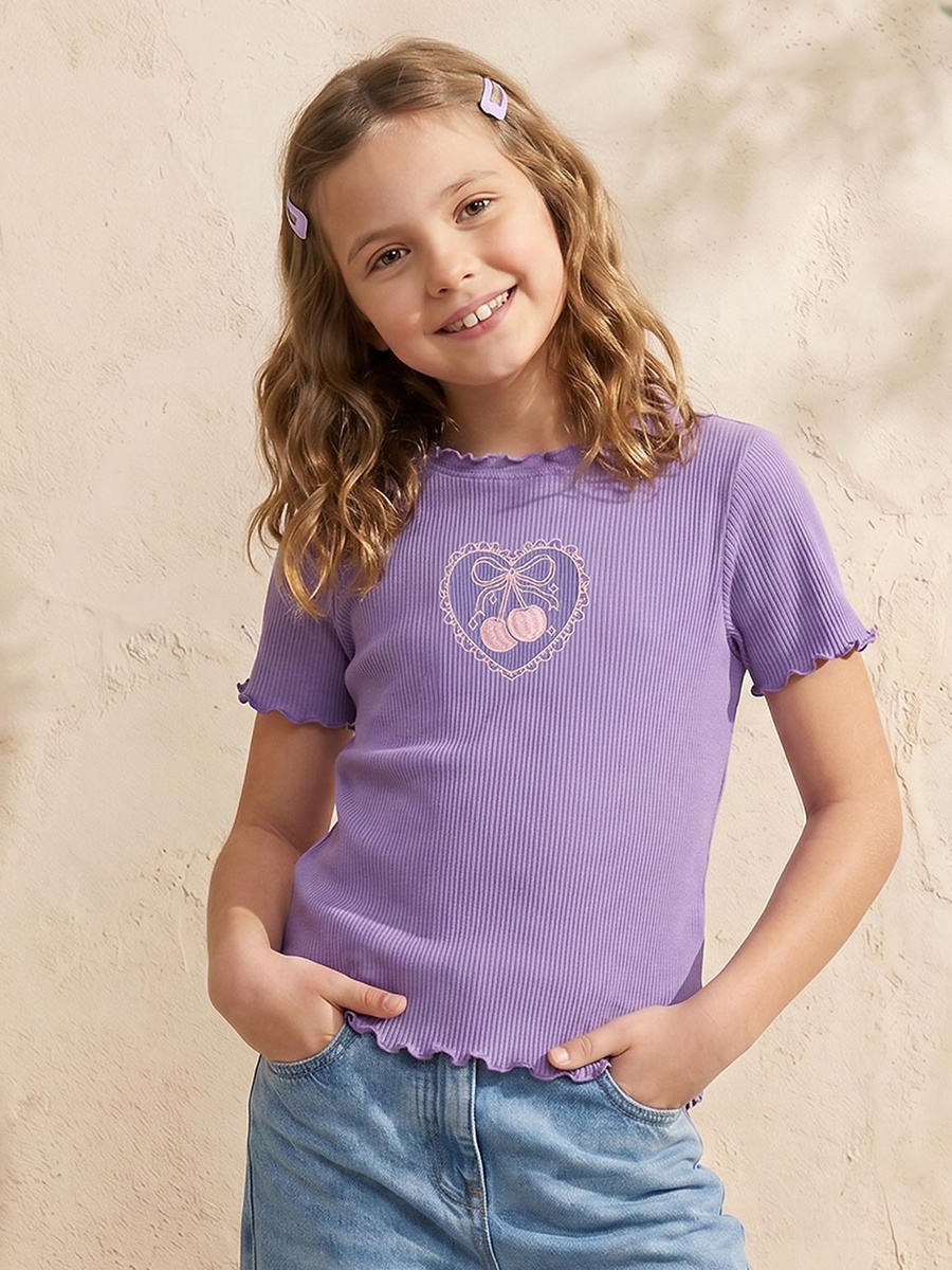 Crew Neck Short Sleeves T-Shirt with Cherry Embroidery