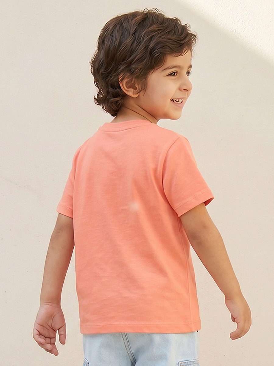 Crew Neck Short Sleeves T-Shirt with Graphic Print