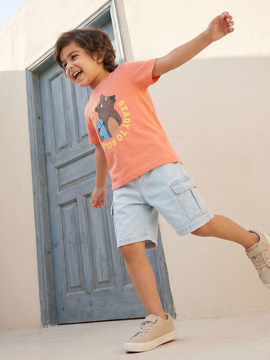 Crew Neck Short Sleeves T-Shirt with Graphic Print