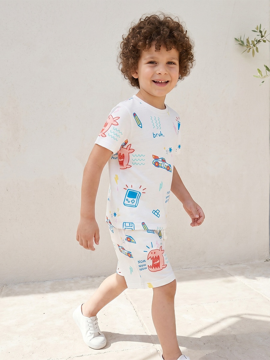 Crew Neck Short Sleeves T-Shirt with Game Print