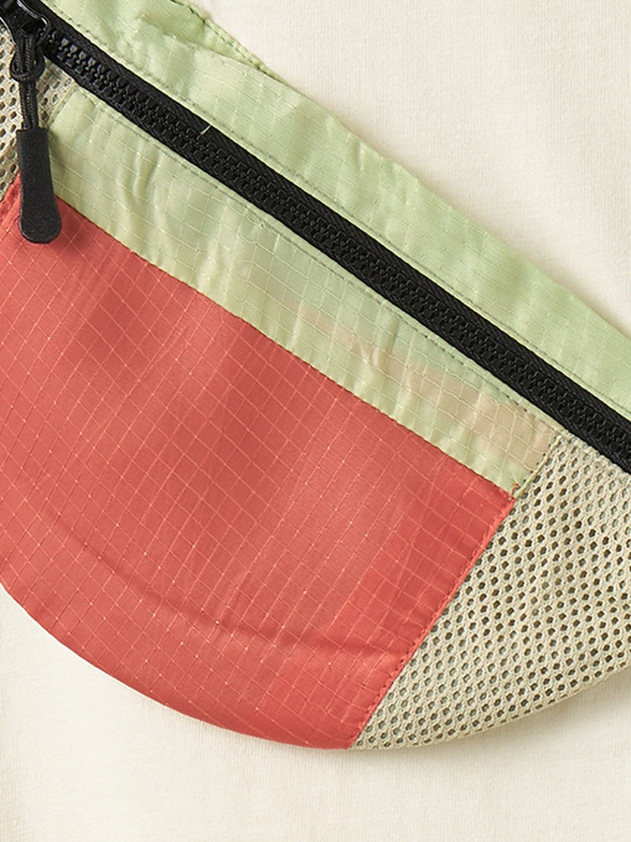 Crew Neck Short Sleeves T-Shirt with Crossbody Bag Accent