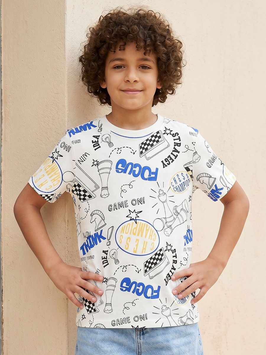 Crew Neck Short Sleeves T-Shirt with Graffiti Print