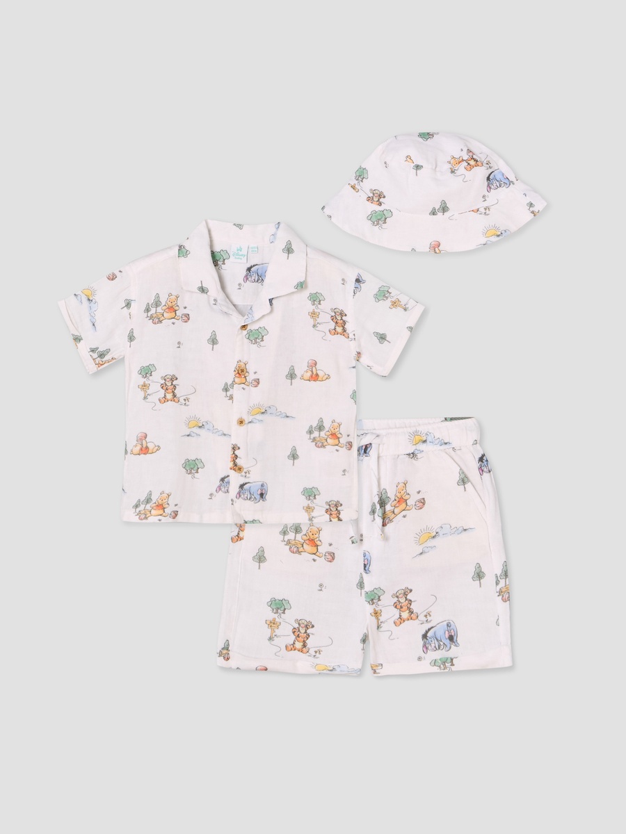 Collared Short Sleeves Shirt and Shorts Set with Winnie the Pooh Print
