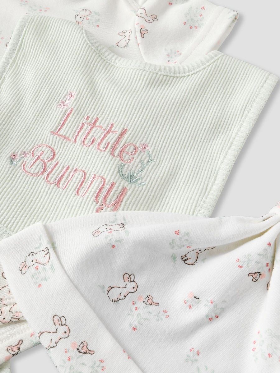 Set of 8 Clothing Gift Set with Bunny Print