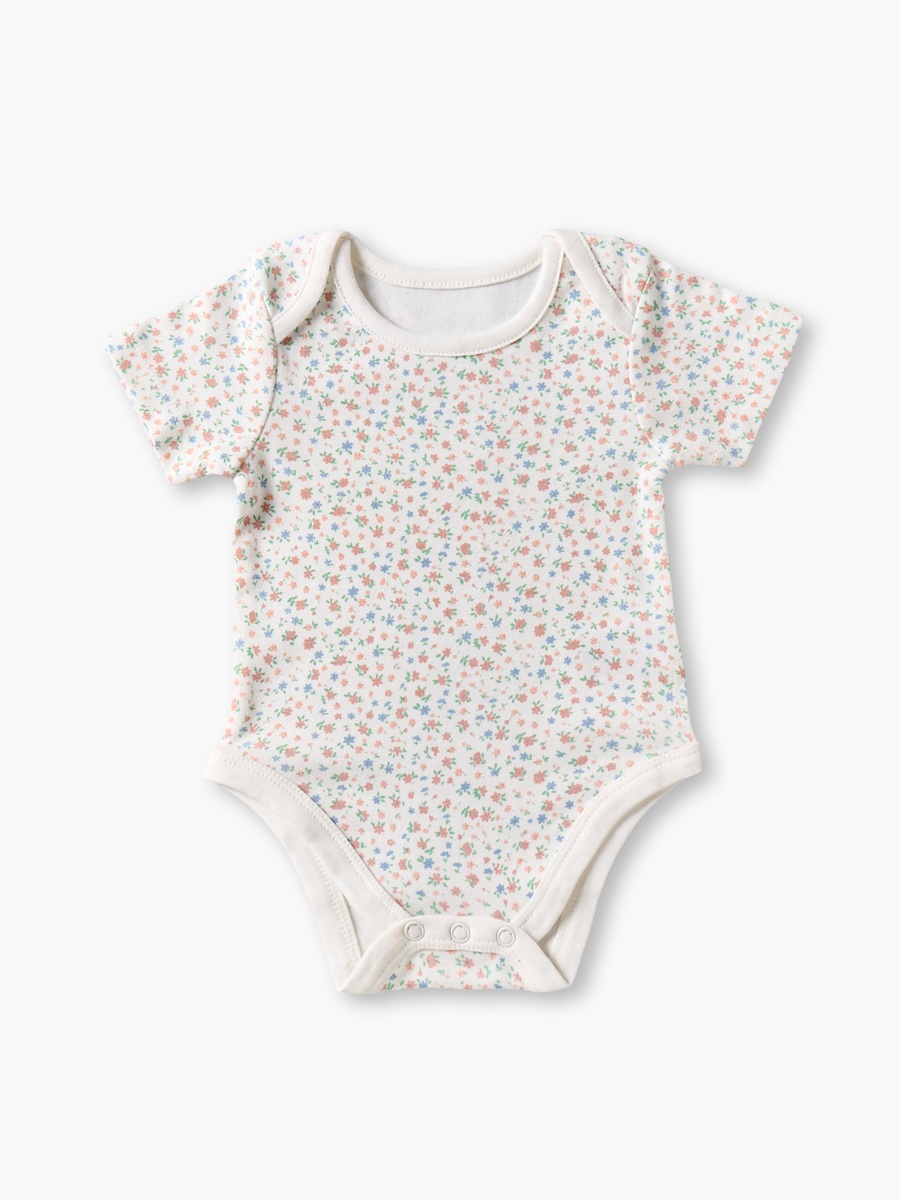 Set of 8 Clothing Gift Set with Floral Print