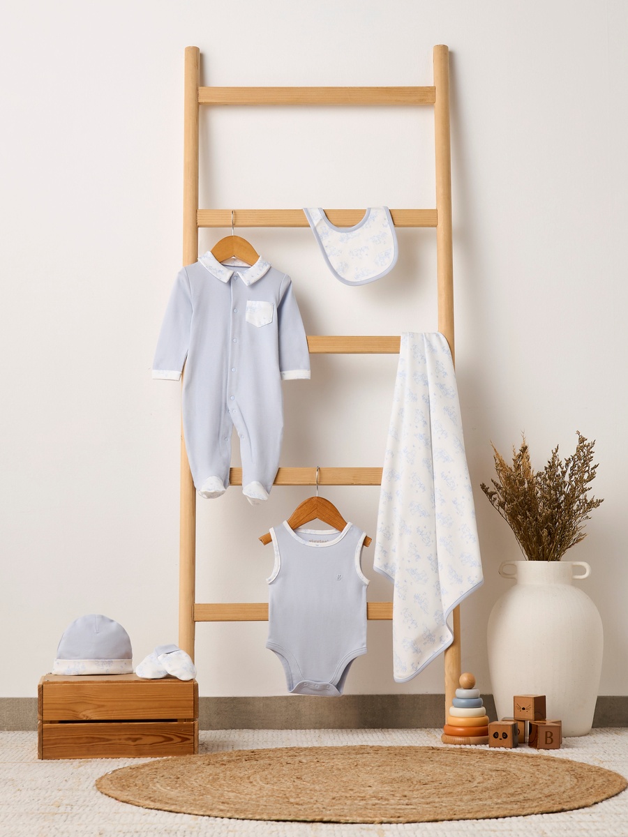 Set of 6 Clothing Gift Set with Bear Print