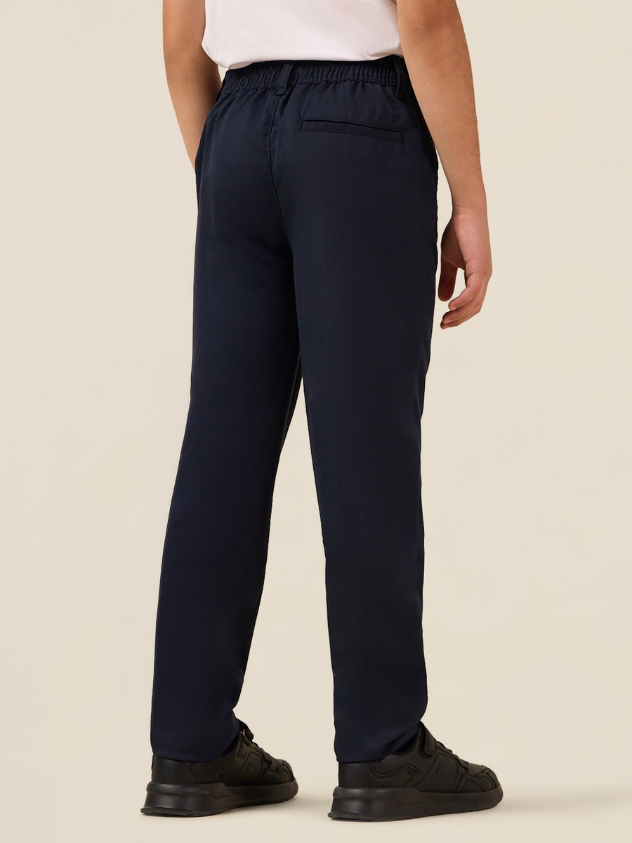 Solid Trouser with Button Closure and Pockets
