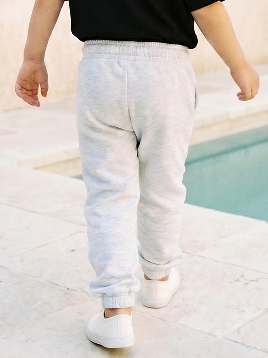 بنطال جوغر بخصر مطاطي وجيوب جانبية