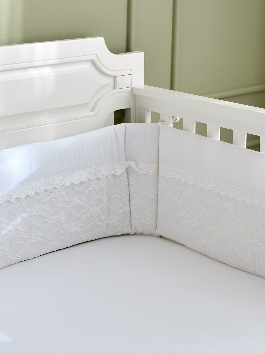Baby Bedding Set with Lace Trim