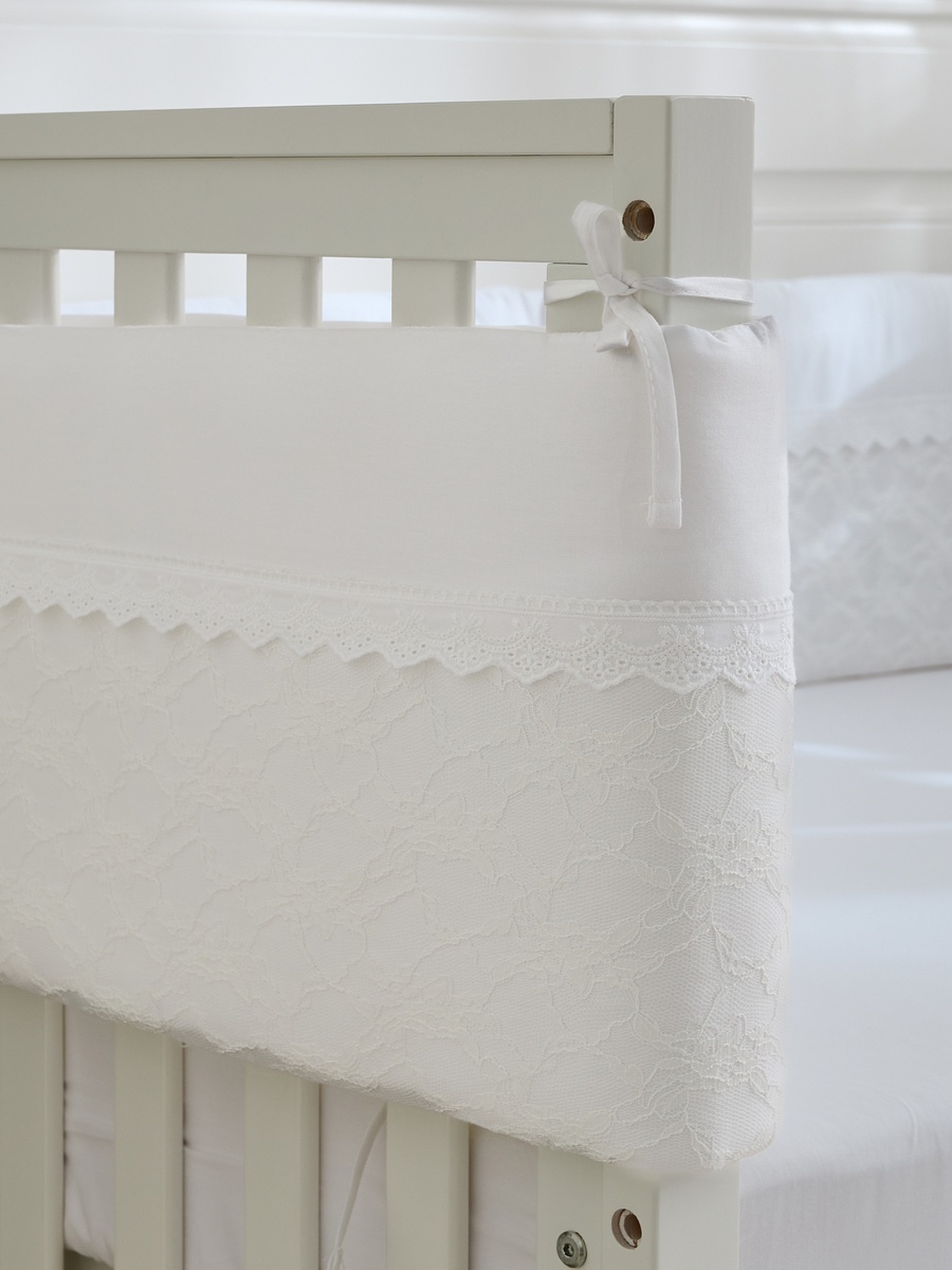 Baby Bedding Set with Lace Trim