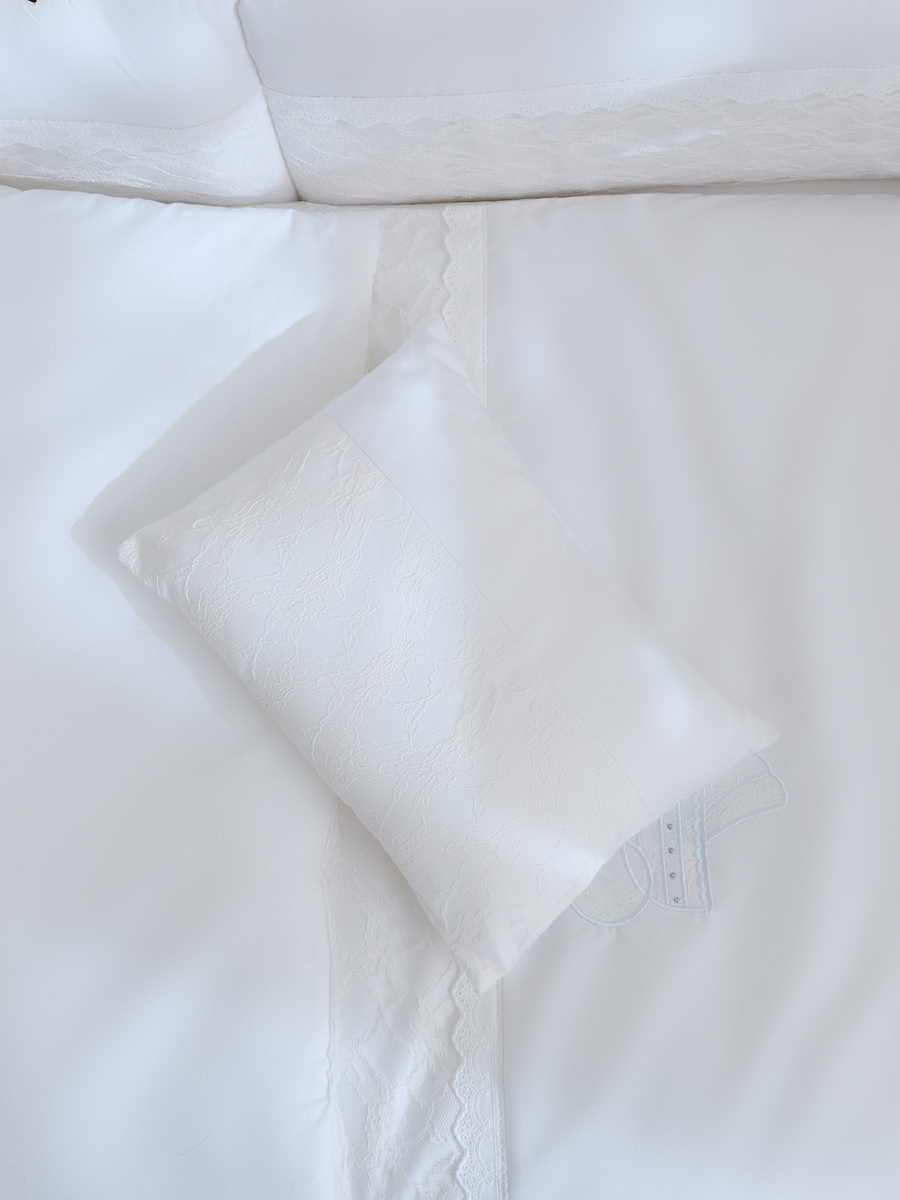 Baby Bedding Set with Lace Trim