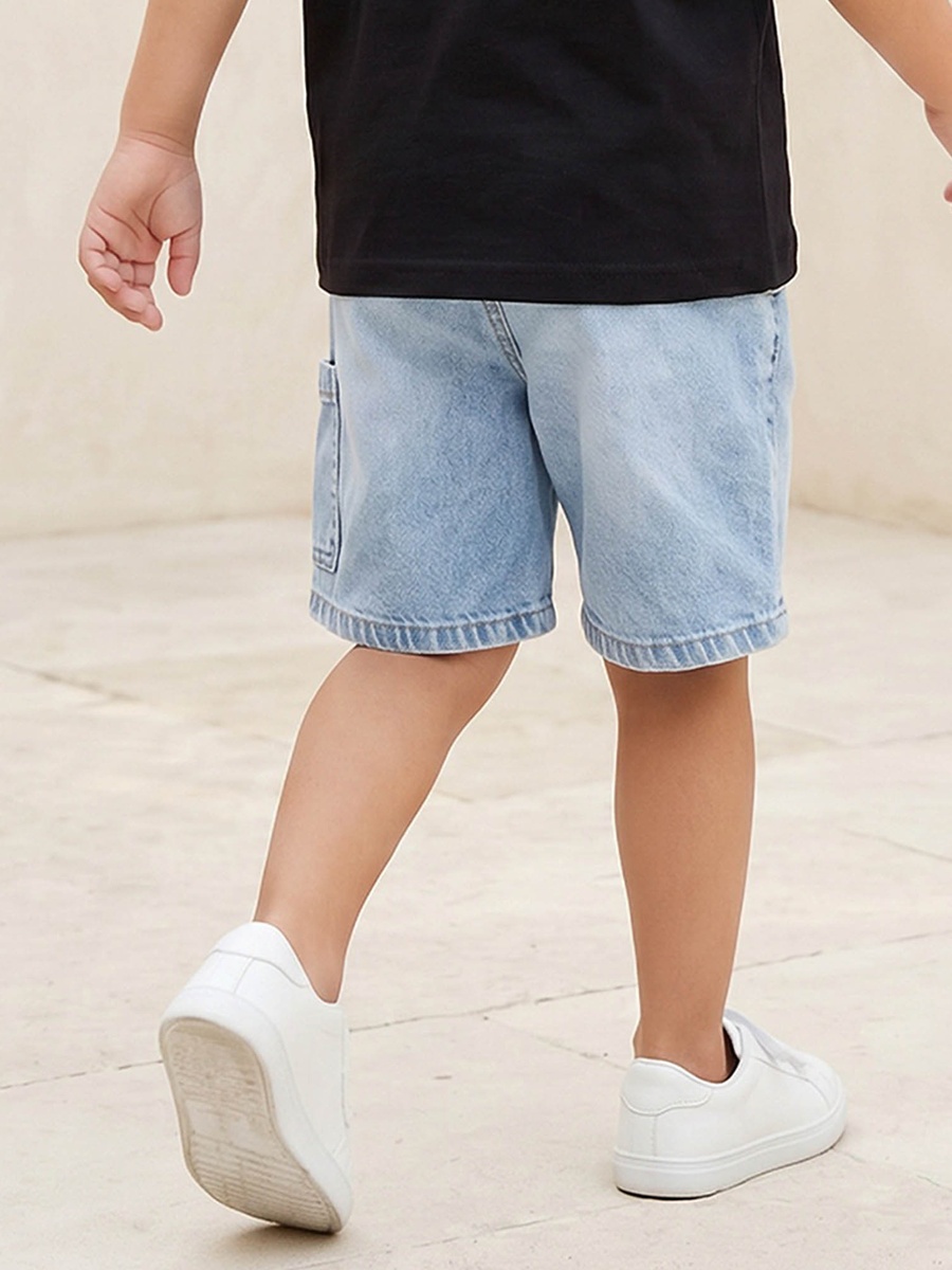 Knee Length Mid-Rise Denim Shorts with Pockets