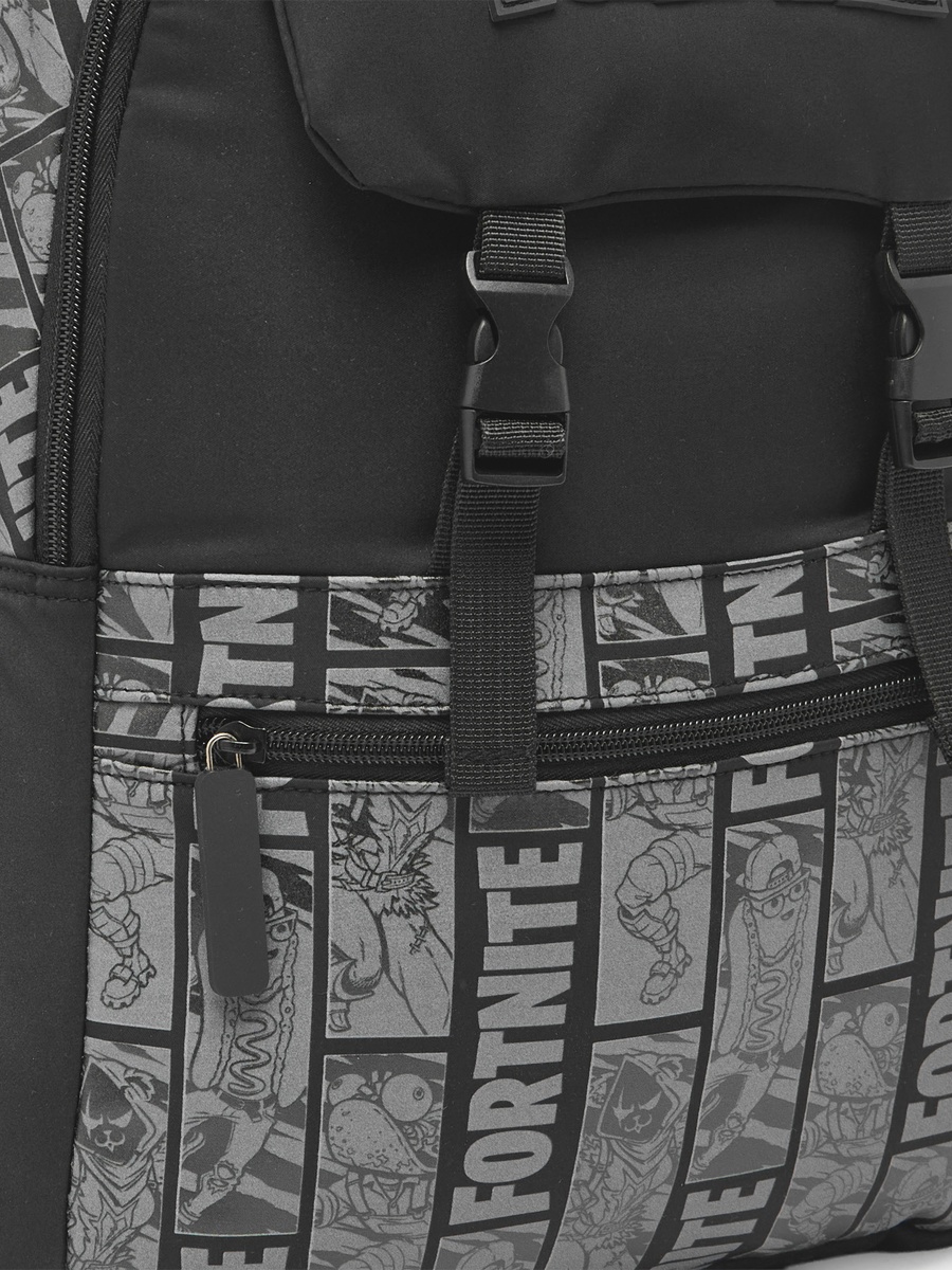Fortnite Print Backpack with Adjustable Shoulder Straps - 17 inches