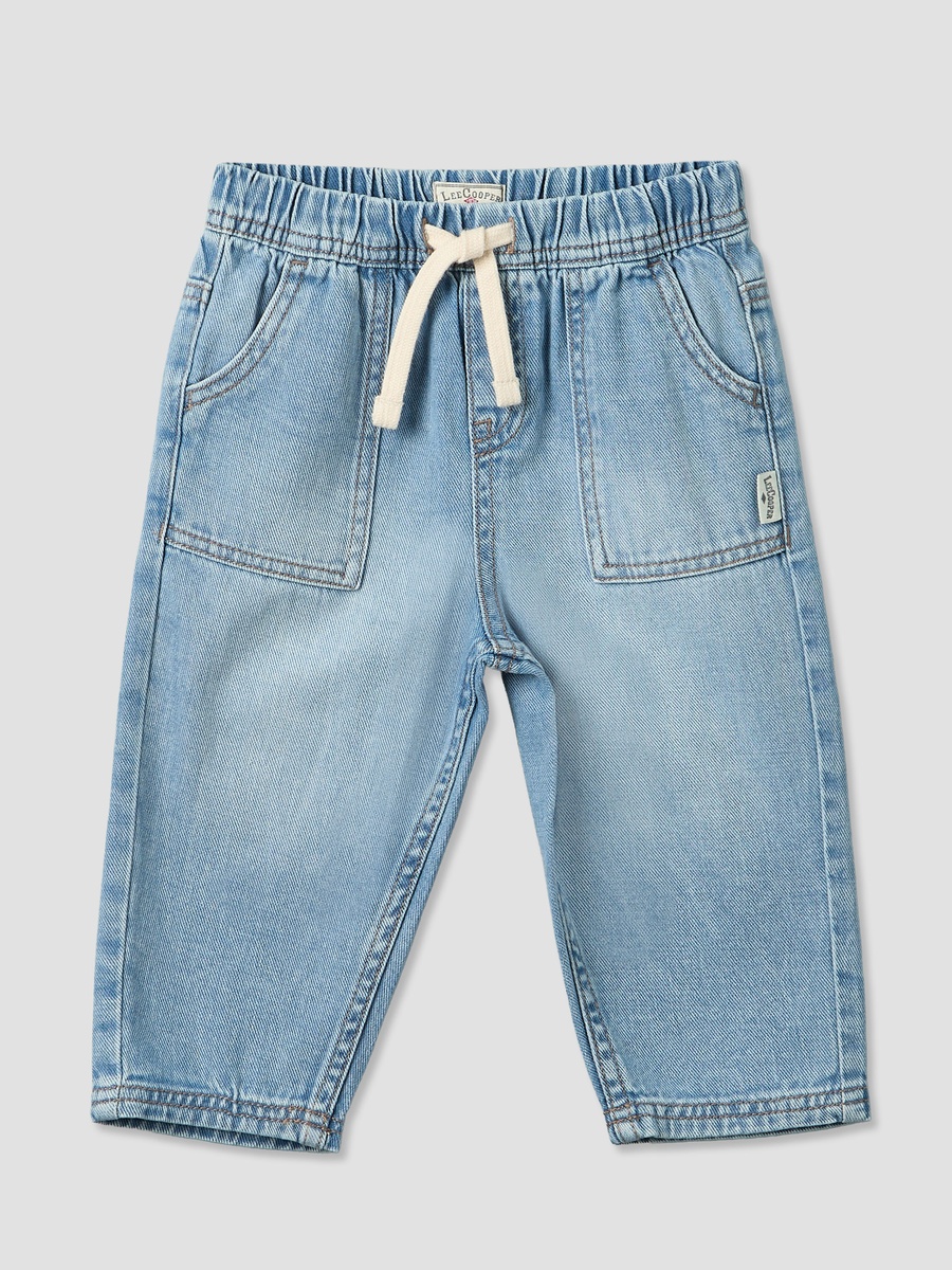 Mid-Rise Jeans with Pockets