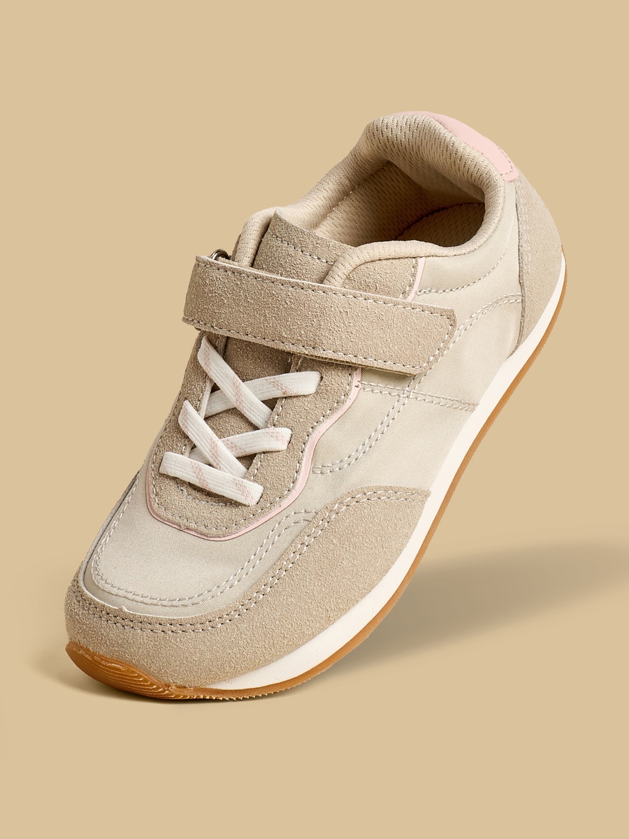 Textured Sports Shoes with Hook and Loop Closure