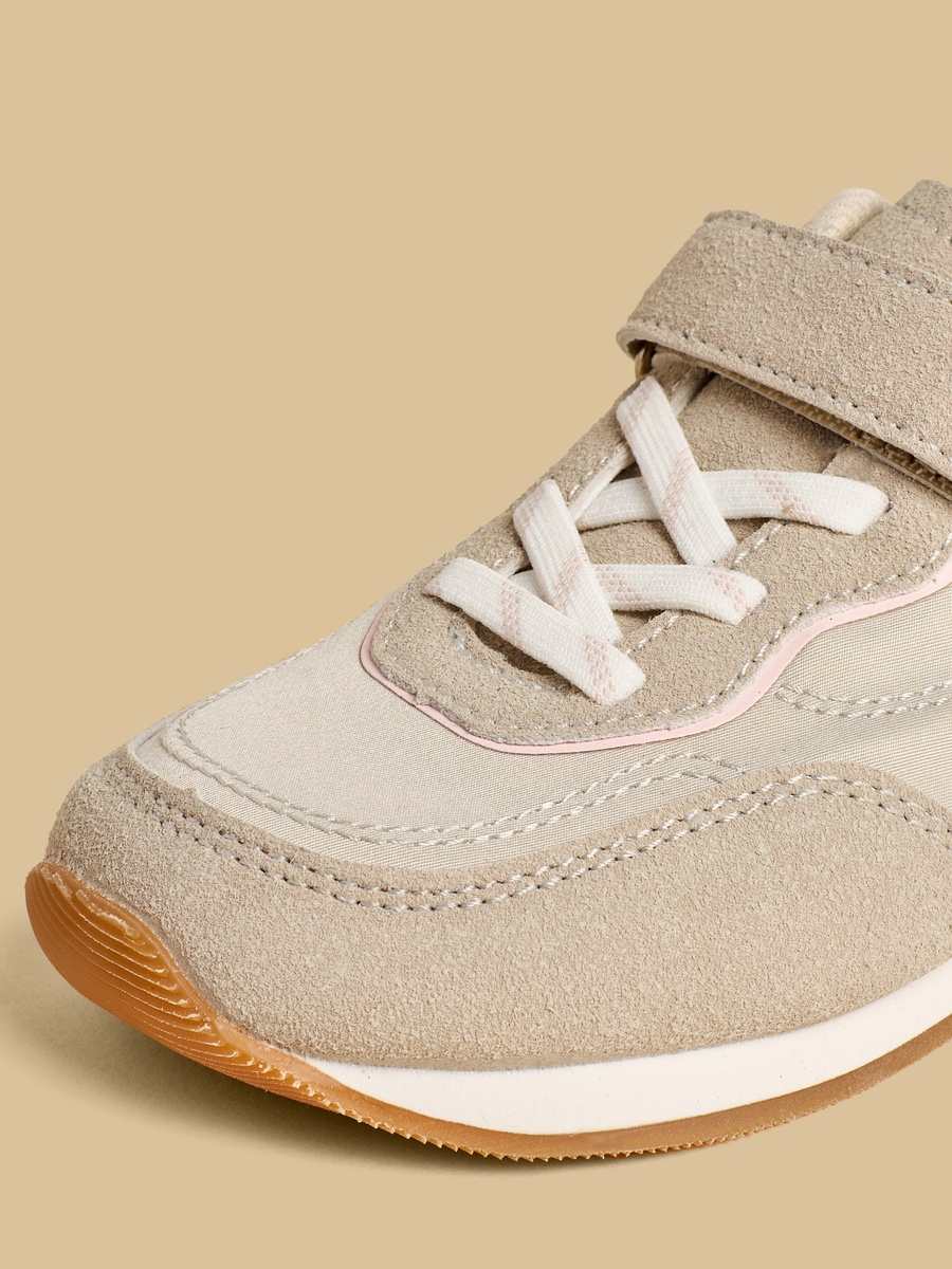 Textured Sports Shoes with Hook and Loop Closure