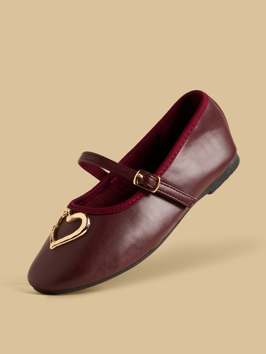 Heart Embellished Ballerina Shoes