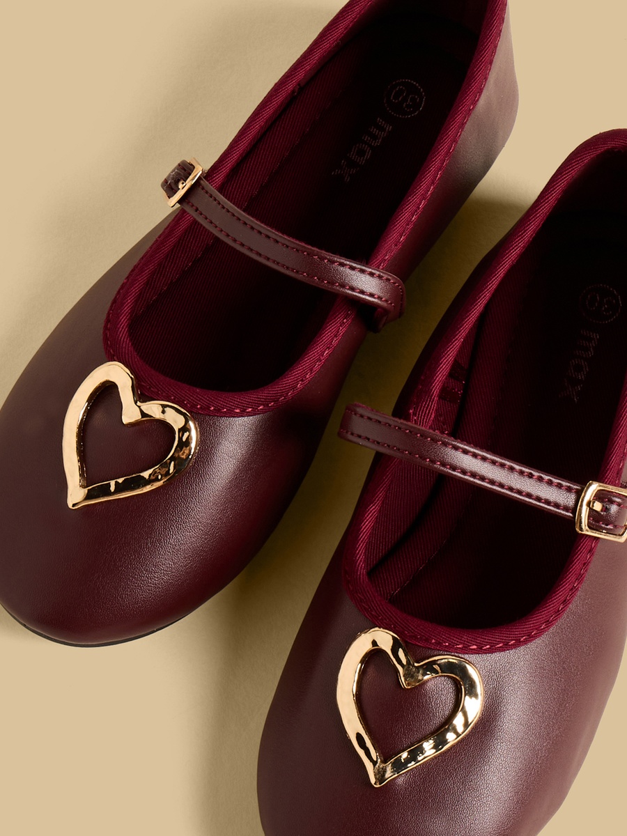 Heart Embellished Ballerina Shoes