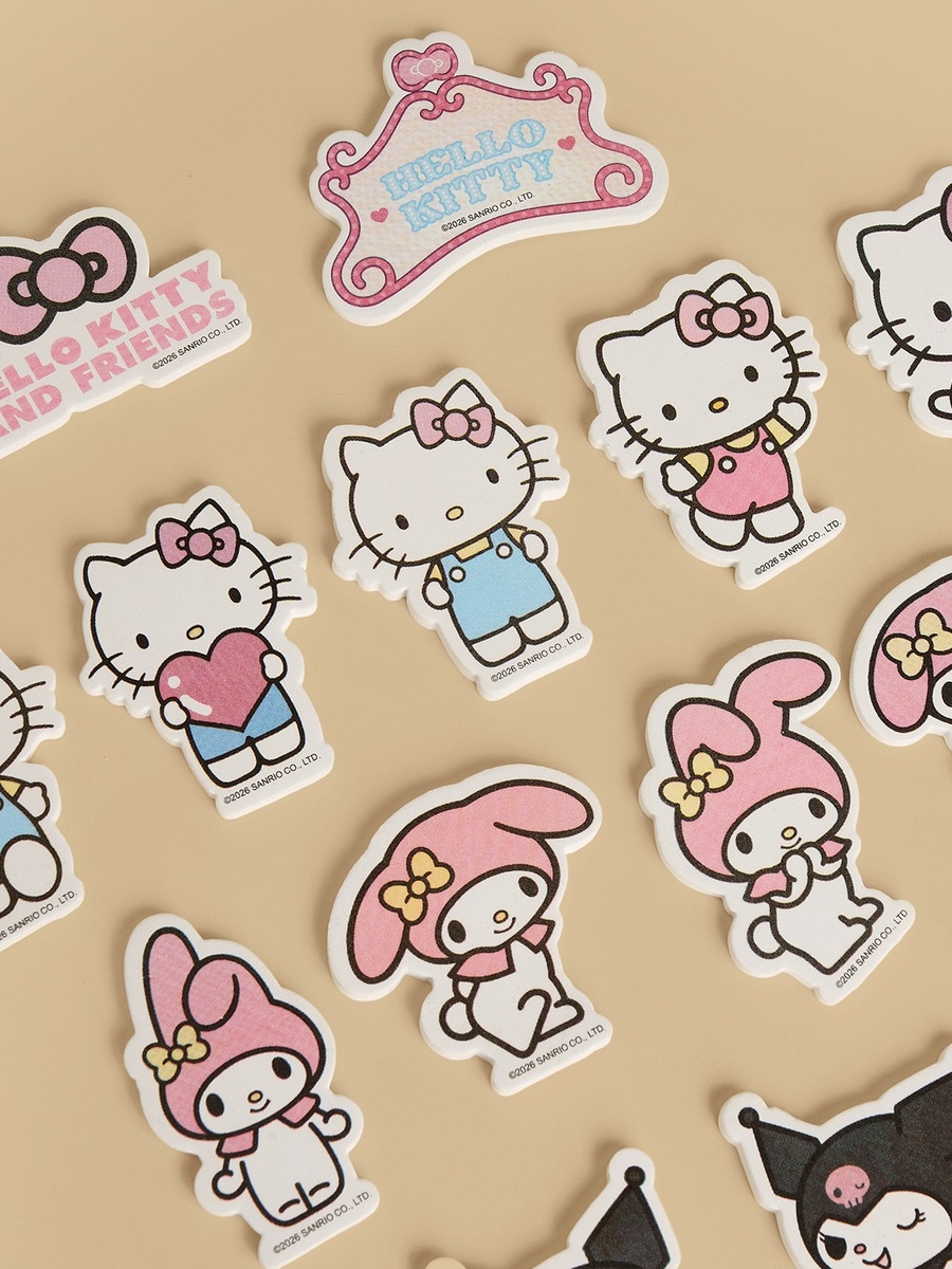 Hello Kitty and Friends Bath Toy Set
