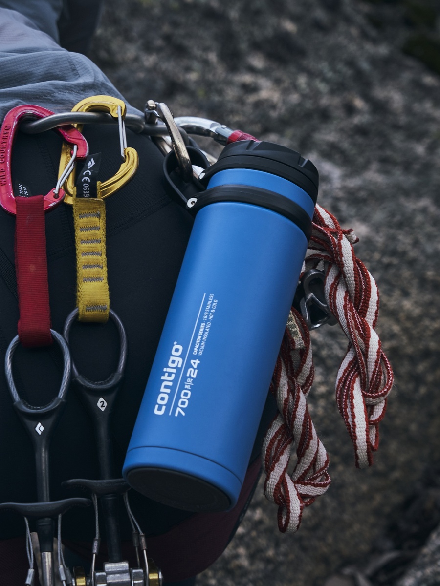 Plain Stainless Steel Water Bottle with Wide Mouth and Leak Resistant Design - 720 ml