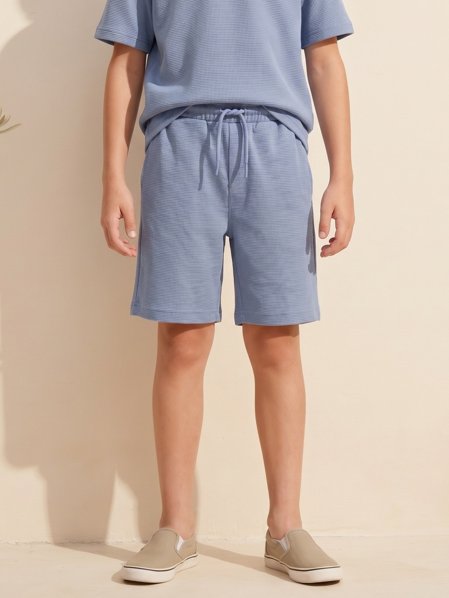 Crew Neck Short Sleeves T-Shirt and Shorts Set with Textured Design