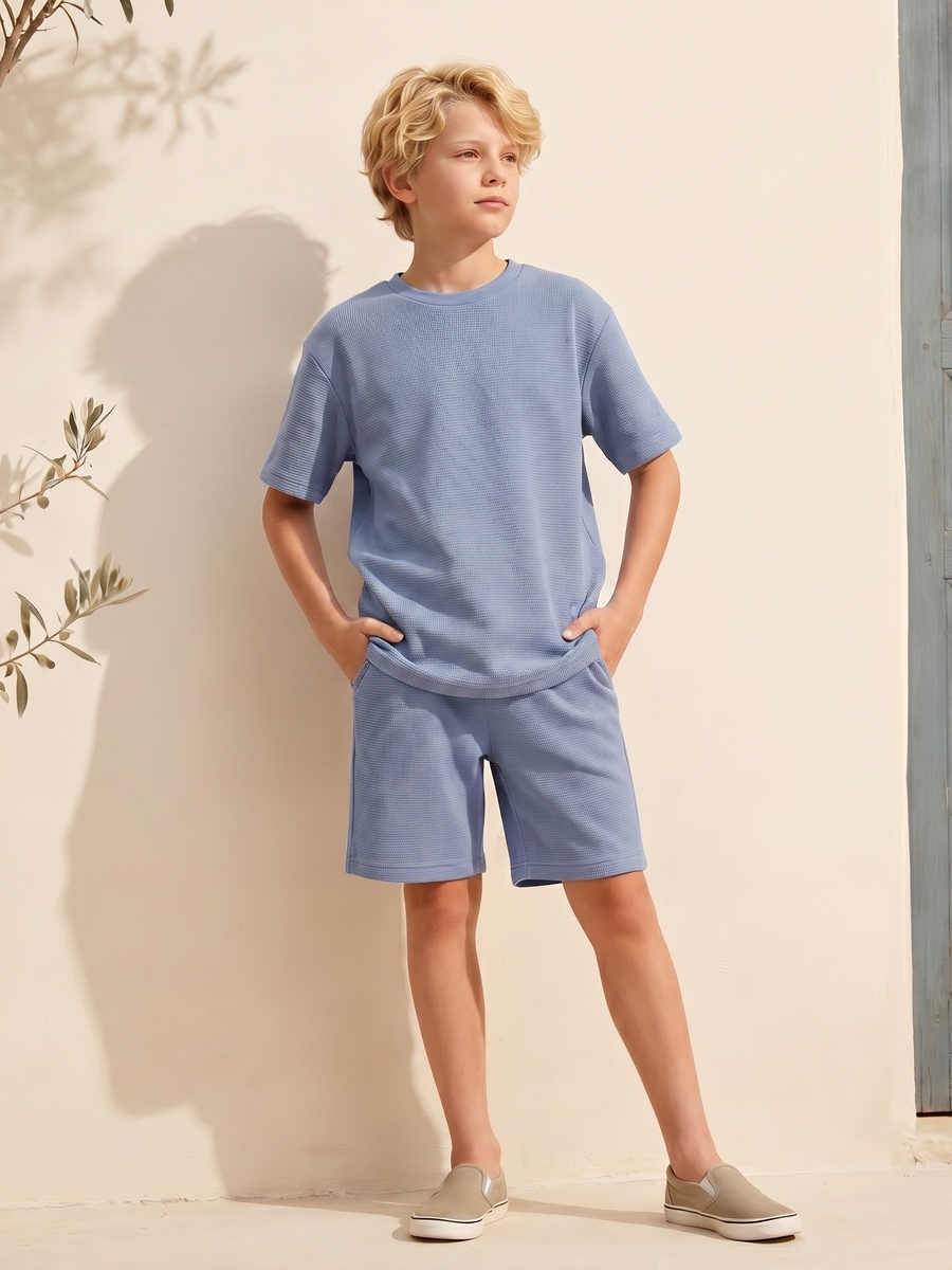 Crew Neck Short Sleeves T-Shirt and Shorts Set with Textured Design