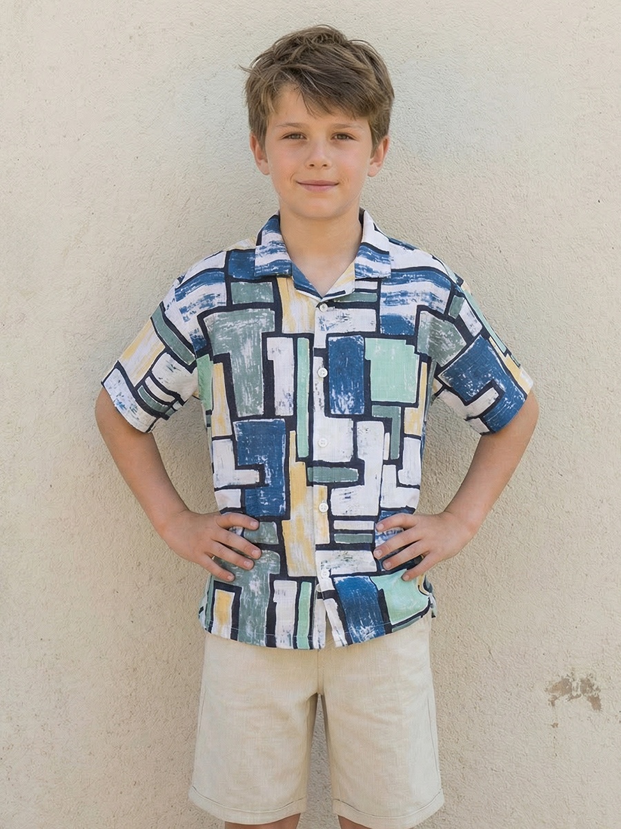 Camp Collar Short Sleeves Shirt and Shorts Set with Abstract Print