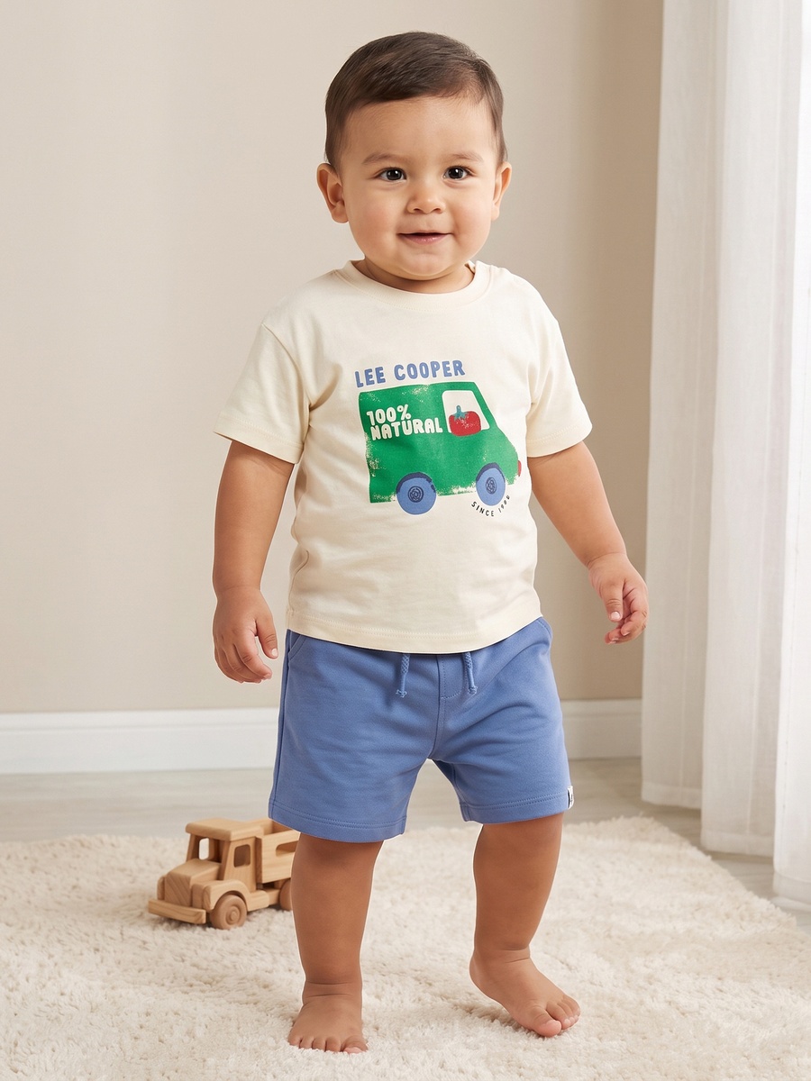 Crew Neck Short Sleeves T-Shirt and Shorts Set with Graphic Print