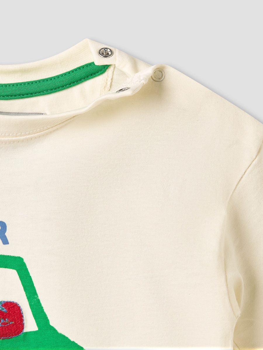 Crew Neck Short Sleeves T-Shirt and Shorts Set with Graphic Print