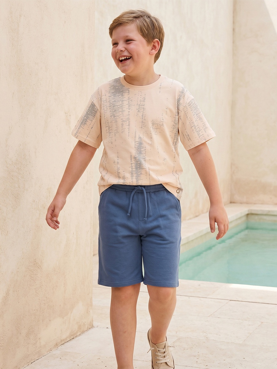 Crew Neck Short Sleeves T-Shirt and Shorts Set with Abstract Print