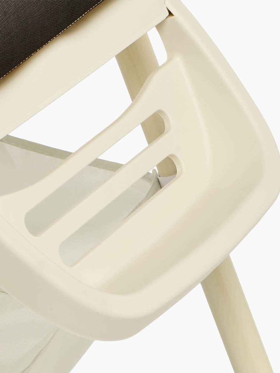 Bridger High Chair with Wheels