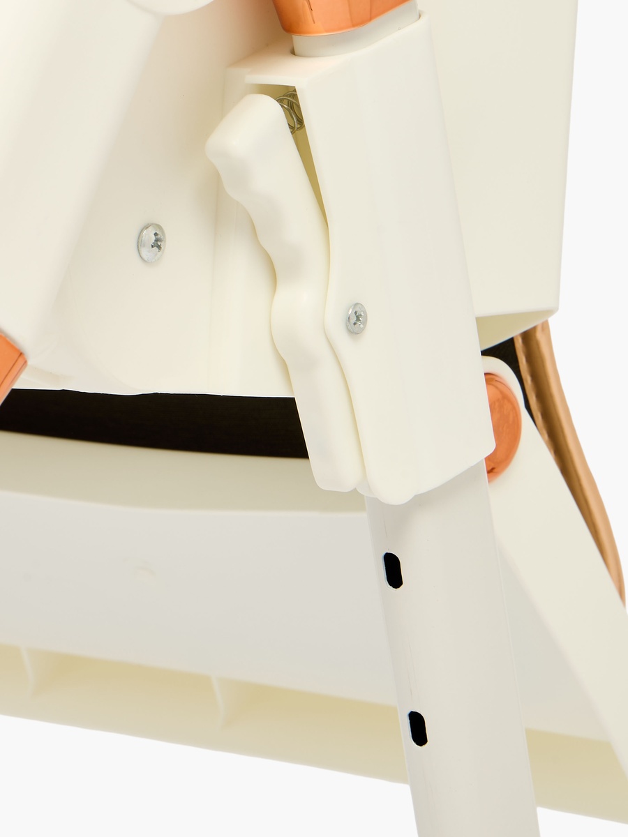 Neil High Chair with Wheels