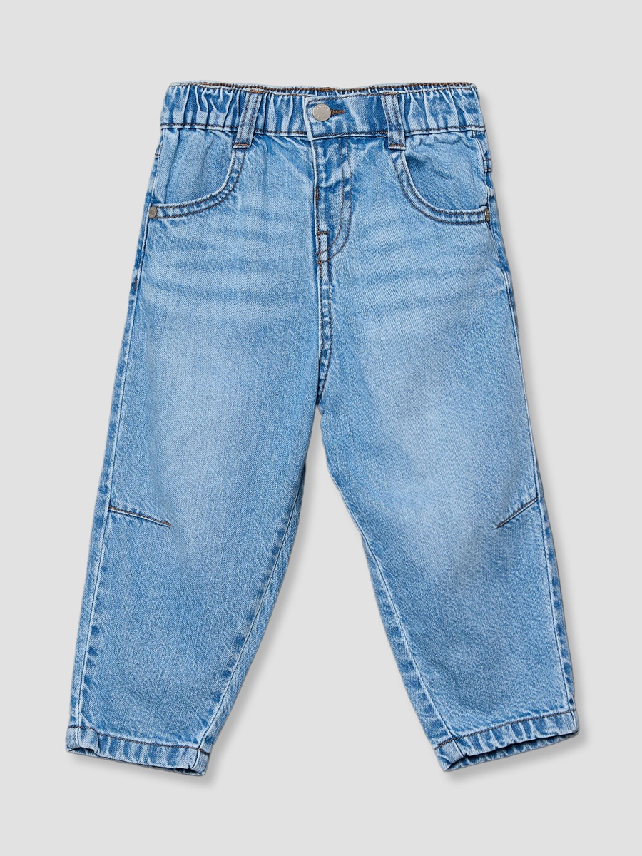 Mid-Rise Jeans with Pockets