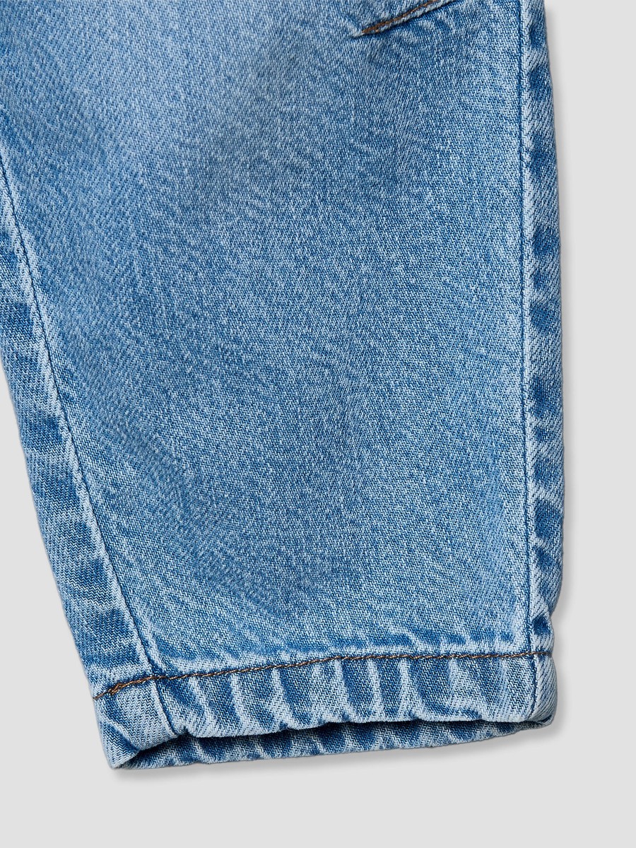 Mid-Rise Jeans with Pockets