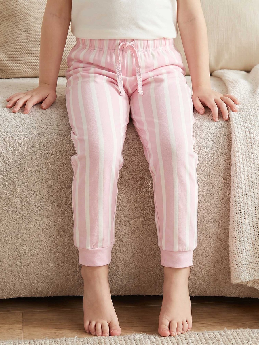Cotton Crew Neck Short Sleeves Pyjama Set with Cat Print
