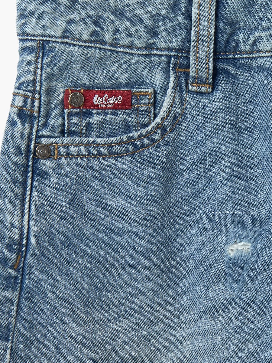 Knee Length Mid-Rise Shorts with Distressed Detail