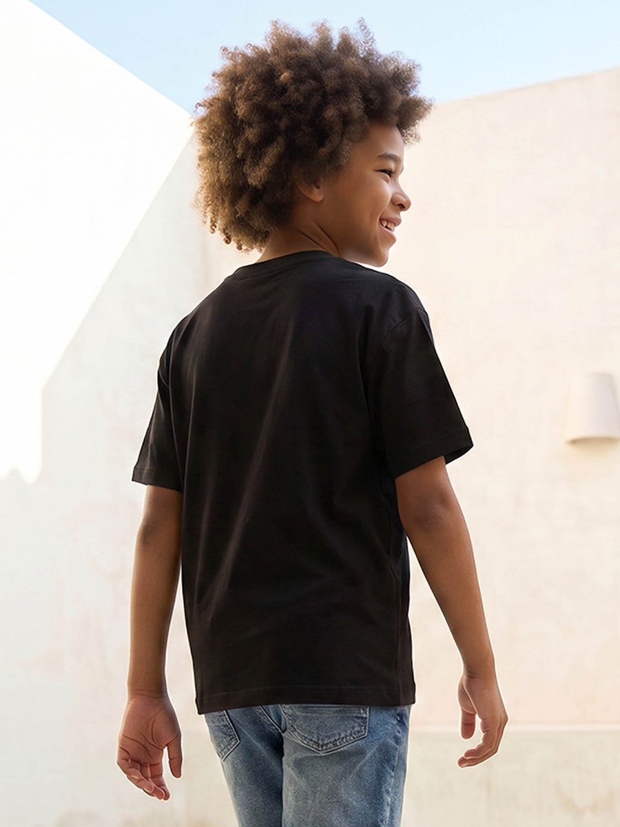 Crew Neck Short Sleeves T-Shirt with Bag Accent