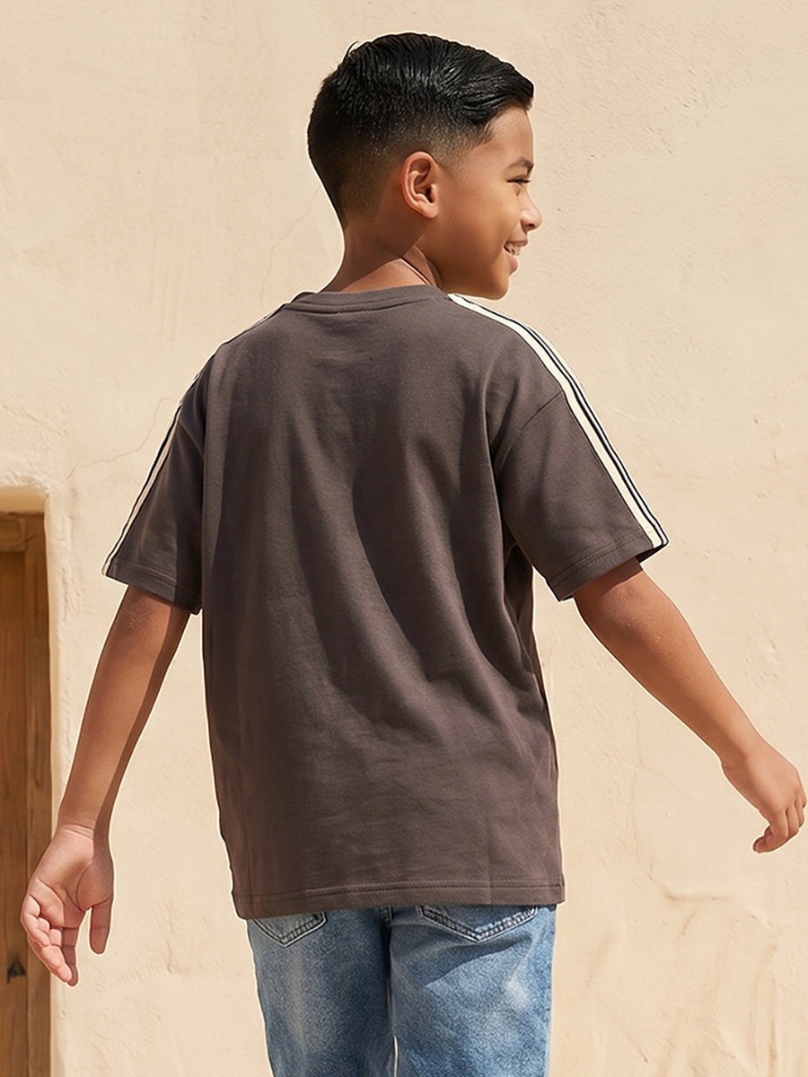 Crew Neck Short Sleeves T-Shirt with Pocket