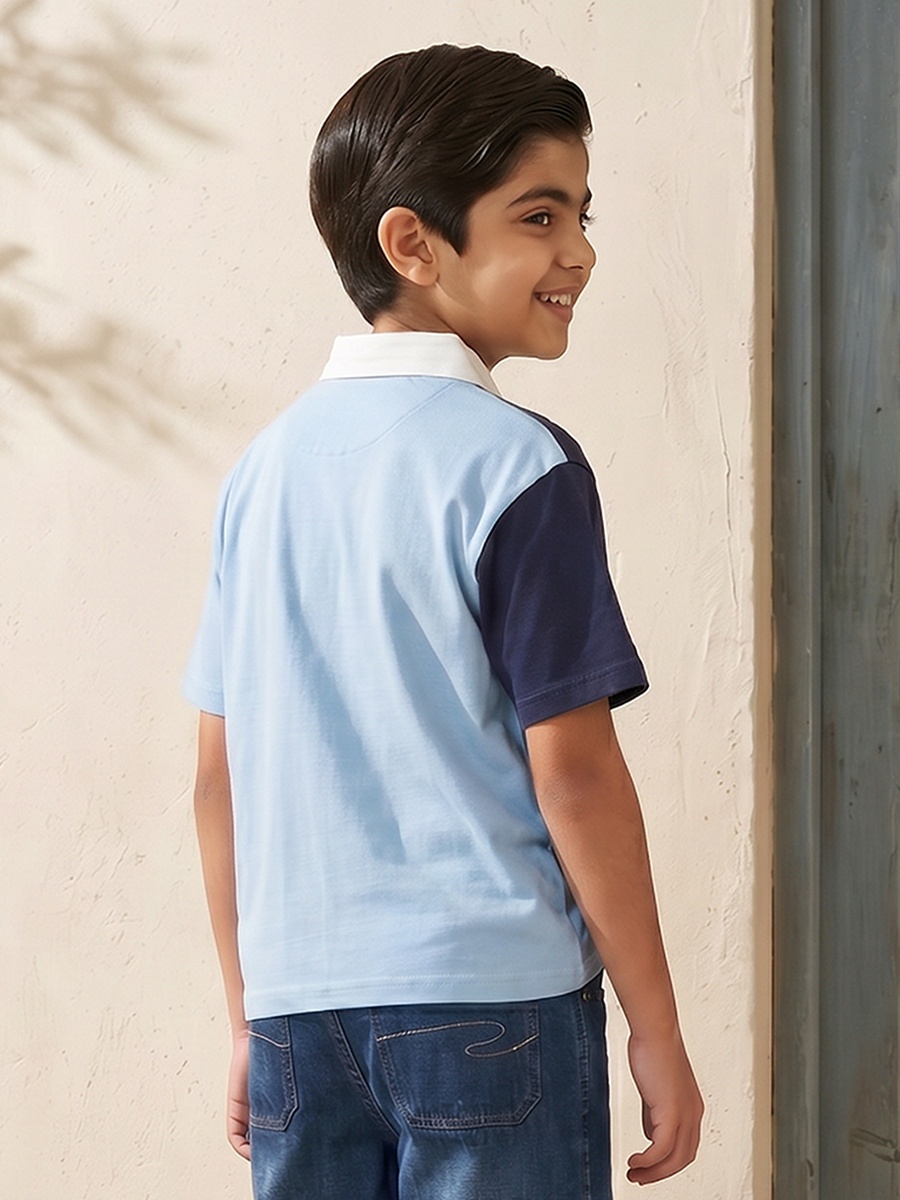 Collared Short Sleeves T-Shirt with Colourblock Design