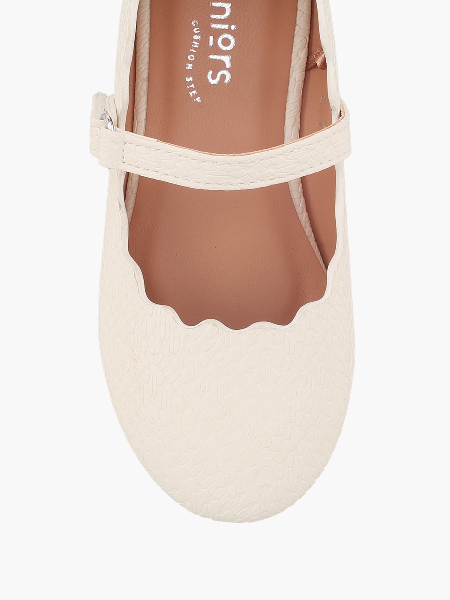Girls Textured Mary Jane Shoes with Scalloped Trim