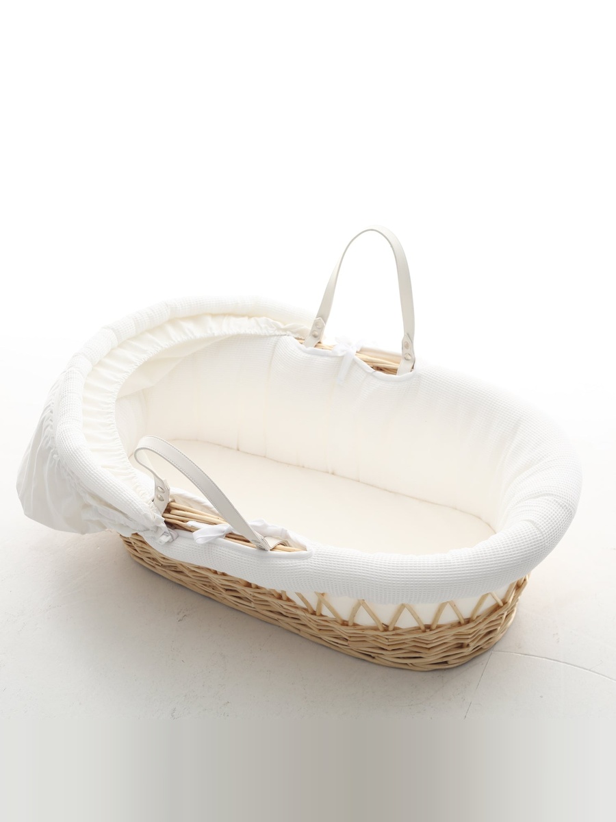 Infant Wicker Moses Basket with White Waffle Beddings - Wooden Brown