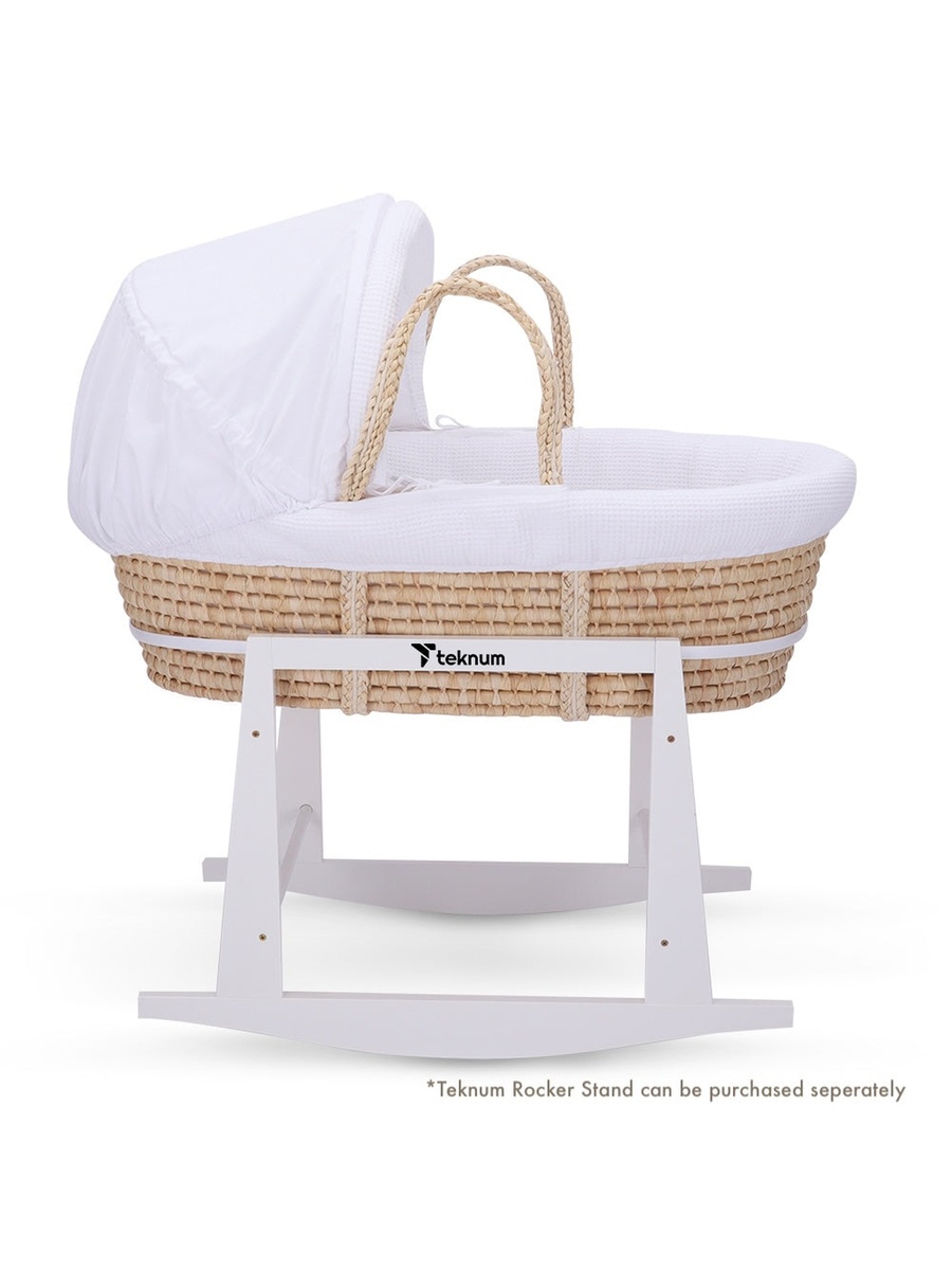 Moses Basket with Waffle Beddings and Mattress - Wooden Brown