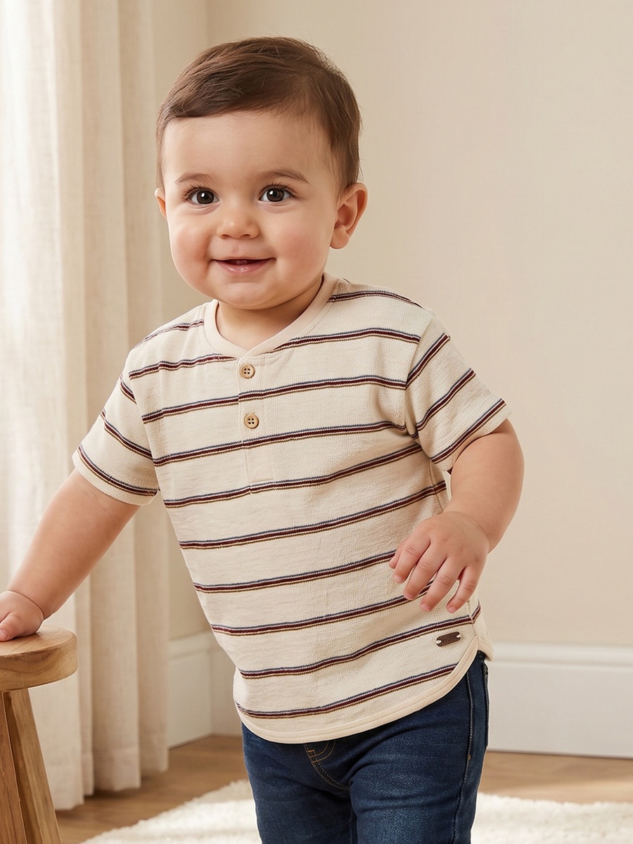 Henley Neck Short Sleeves T-Shirt with Striped Design