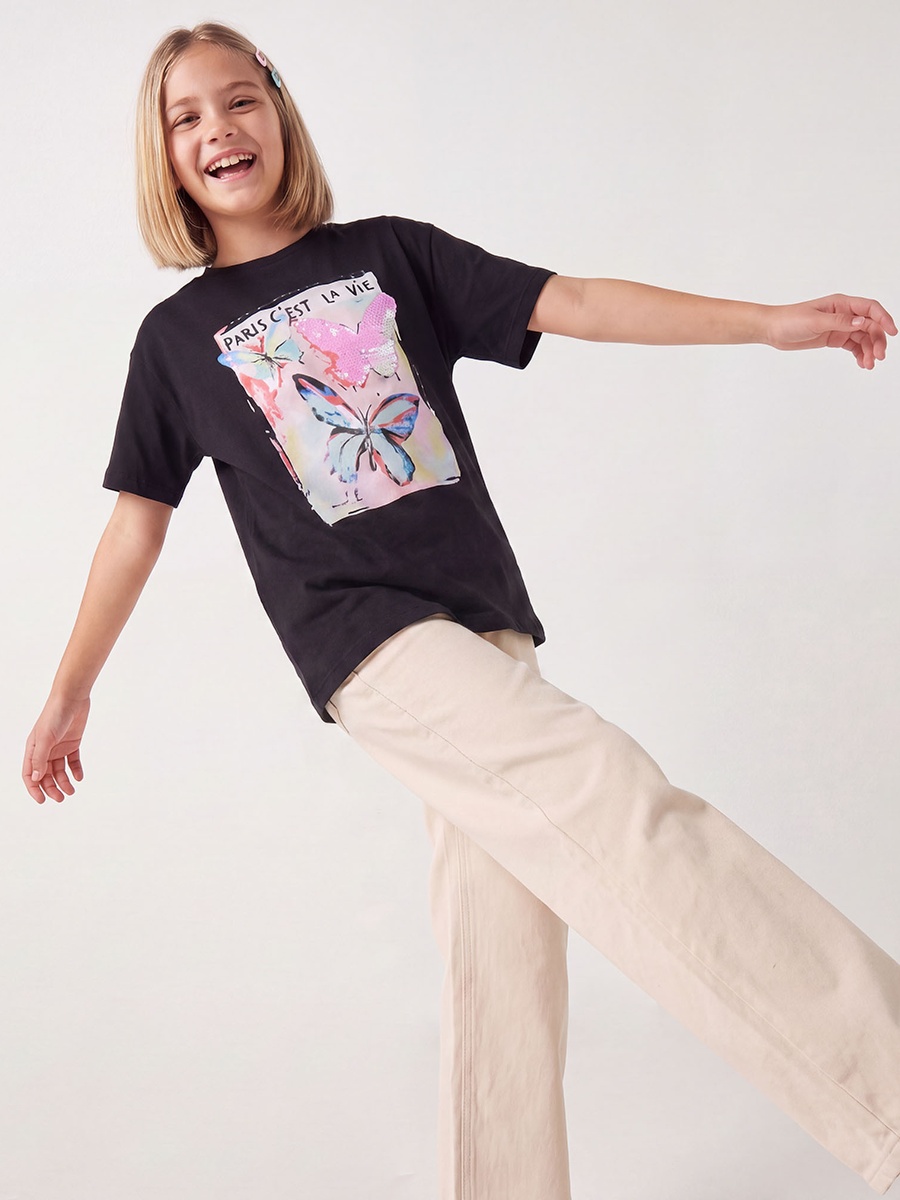 Round Neck Short Sleeves T-Shirt with Sequin Embellishment