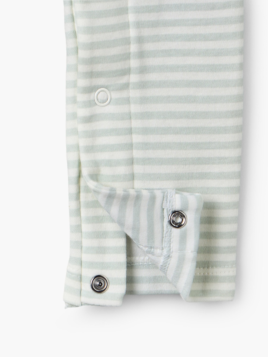 Cotton Crew Neck Long Sleeves Sleepsuit with Giraffe Print