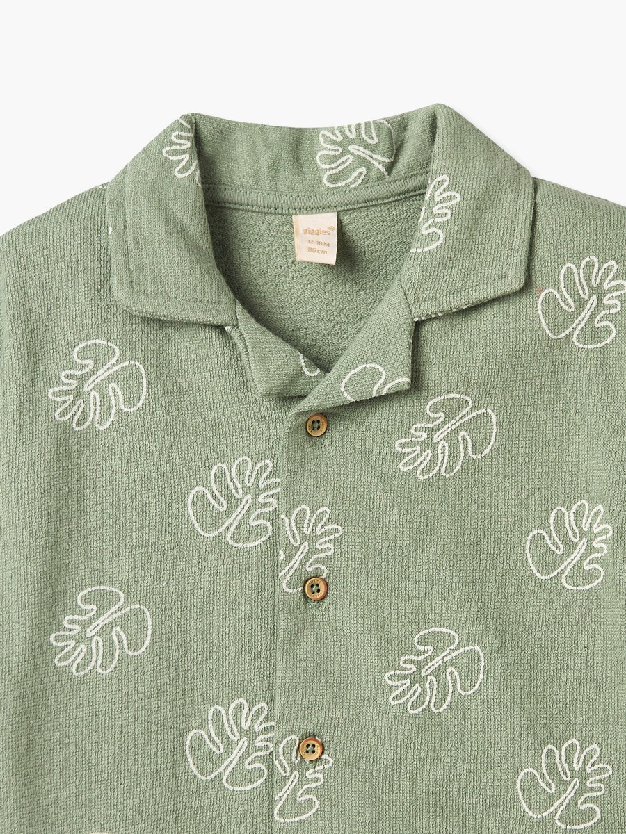 Camp Collar Short Sleeves Shirt and Shorts Set with Leaf Print