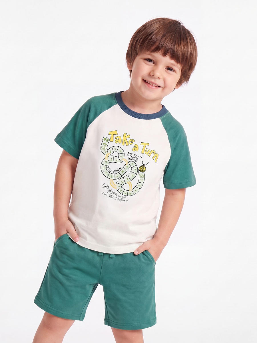 Crew Neck Short Sleeves T-Shirt and Shorts Set with Graphic Print